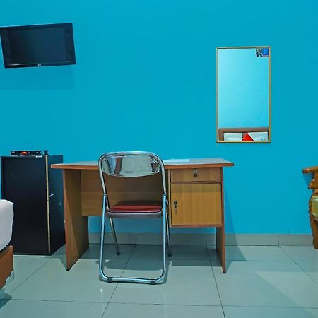Oyo 92577 Hotel Sidikalang Near Kejaksaan Negeri Dairi Dış mekan fotoğraf