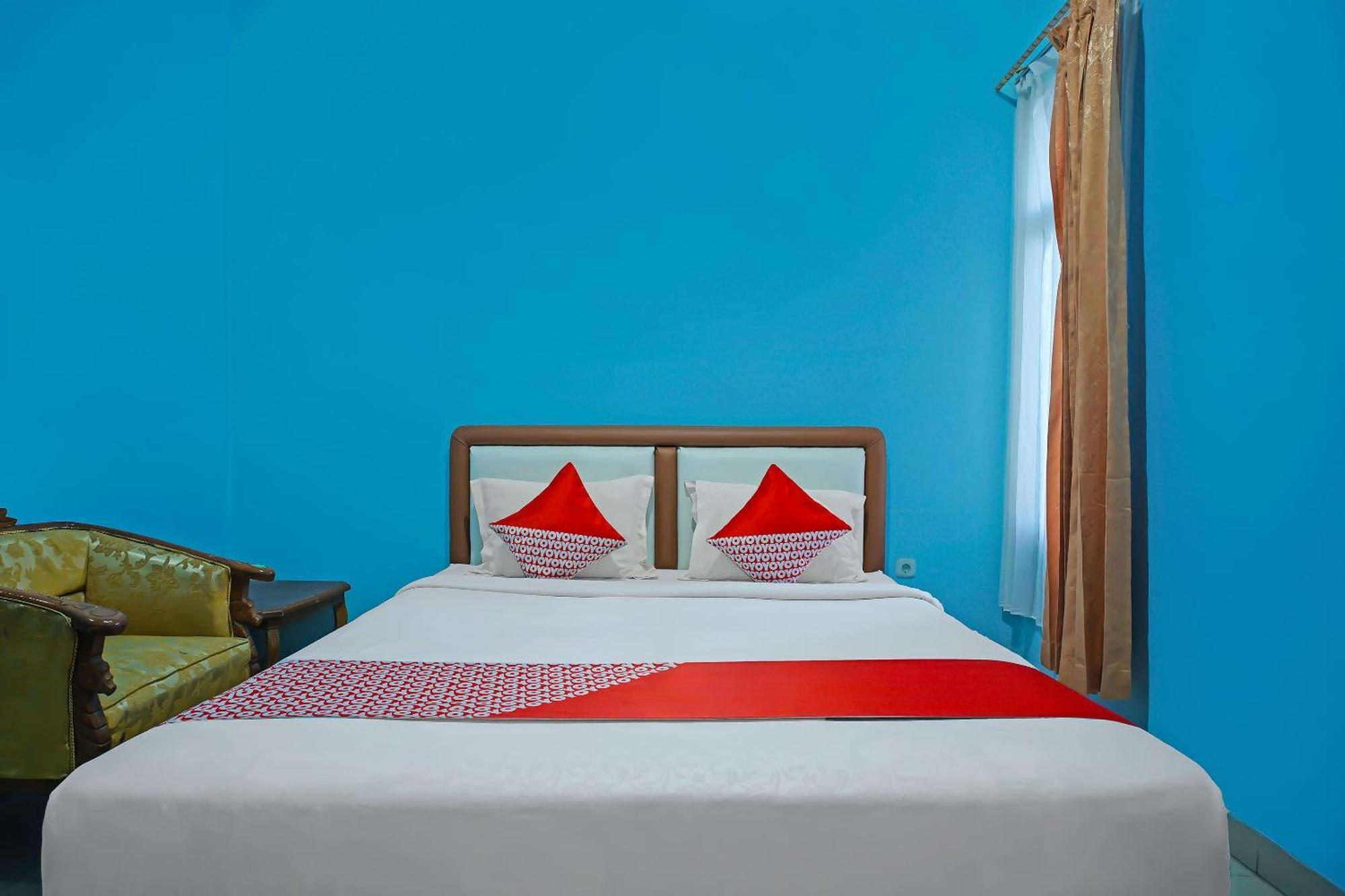 Oyo 92577 Hotel Sidikalang Near Kejaksaan Negeri Dairi Dış mekan fotoğraf