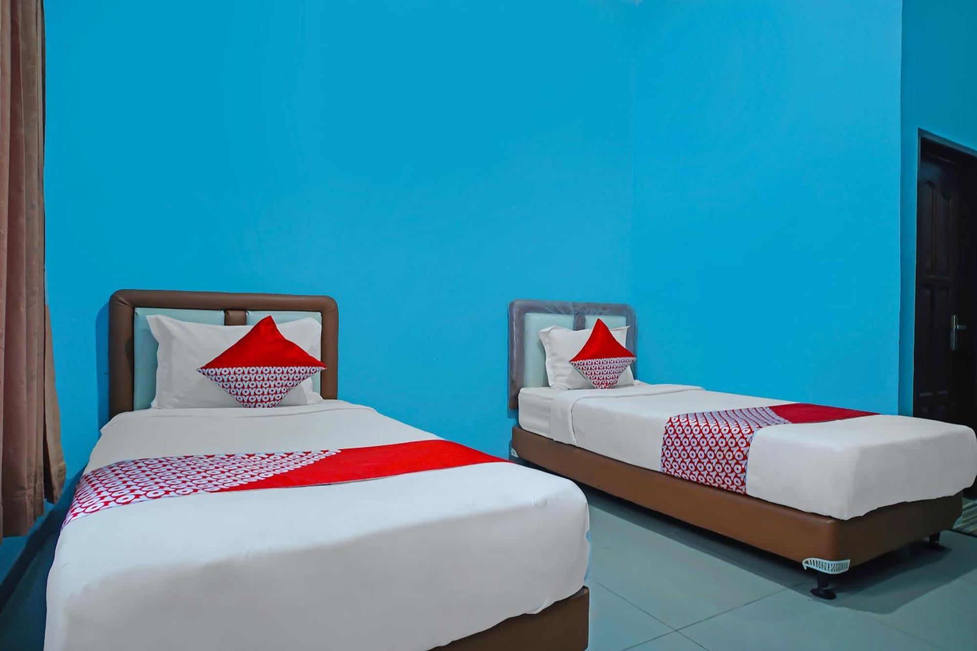 Oyo 92577 Hotel Sidikalang Near Kejaksaan Negeri Dairi Dış mekan fotoğraf